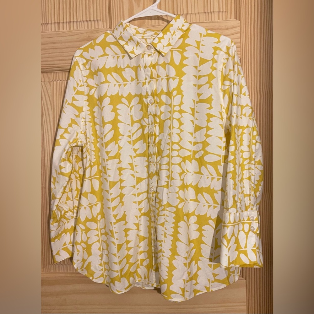 💎💎Chico's Sunny Yellow and Cream Floral Blouse - Picture 7 of 10